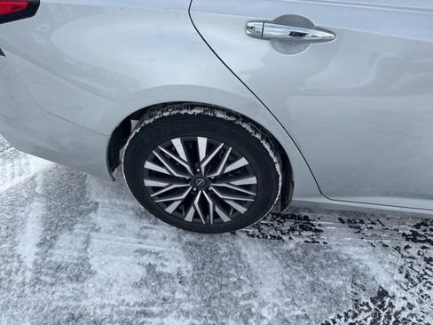 Used 2023 Nissan Altima 2.5 SV image 14