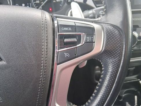 Used 2018 Mitsubishi Outlander SEL image 21