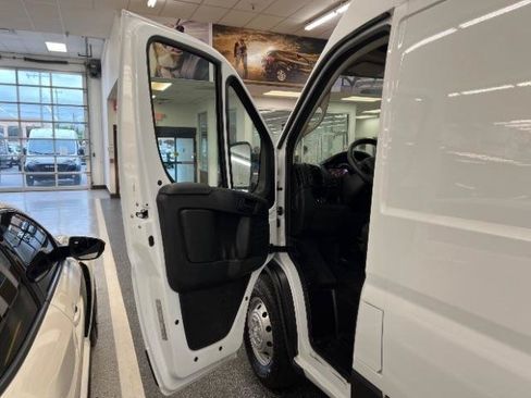 Used 2023 RAM ProMaster 2500 FWD image 25