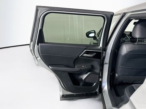 Used 2024 Mitsubishi Outlander SE AWD/4WD image 26