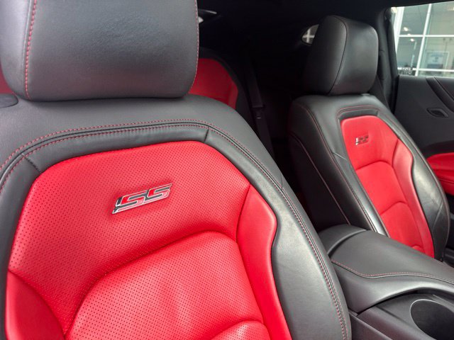 Used 2023 Chevrolet Camaro SS RWD image 12
