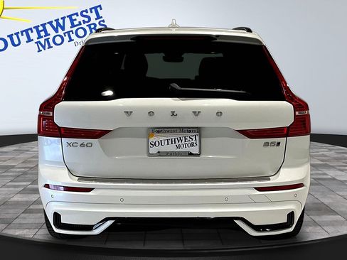 Used 2023 Volvo XC60 B5 Plus w/ Climate Package AWD/4WD image 6