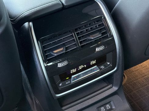 Certified 2023 BMW X7 xDrive40i w/ Premium Package image 16