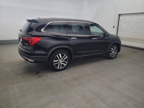 Used 2017 Honda Pilot Touring image 10