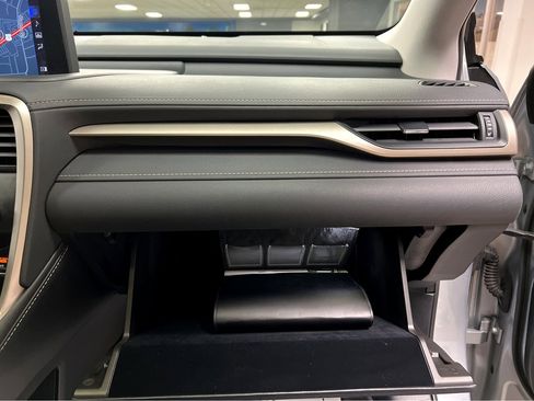 Certified 2022 Lexus RX 350L Premium w/ Premium Package image 34