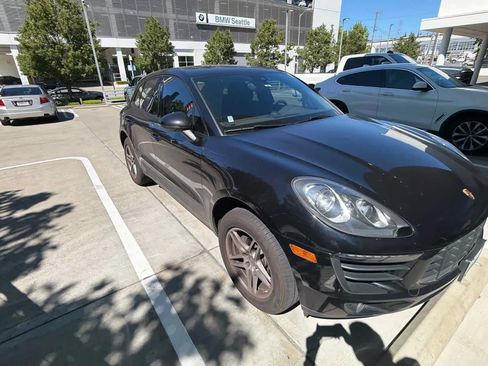 Used 2017 Porsche Macan AWD/4WD image 1