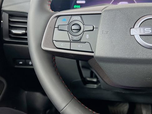 New 2026 Nissan Sentra SR FWD image 14
