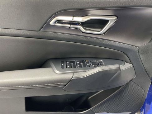 New 2026 Kia Sportage EX FWD image 19