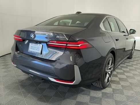 New 2026 BMW 530i w/ Premium Package RWD image 5
