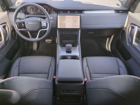 New 2026 Land Rover Discovery Sport Landmark image 14