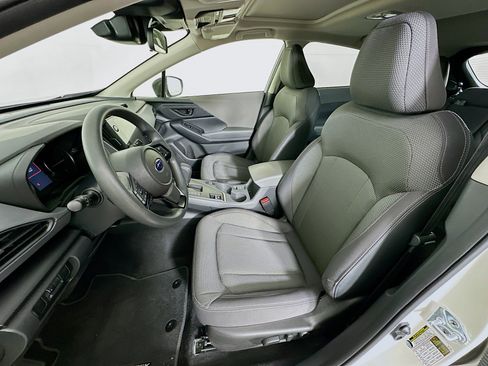 Used 2024 Subaru Crosstrek 2.0i Premium image 13