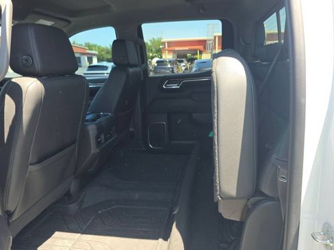 Used 2023 Chevrolet Silverado 1500 RST w/ Redline Edition AWD/4WD image 8