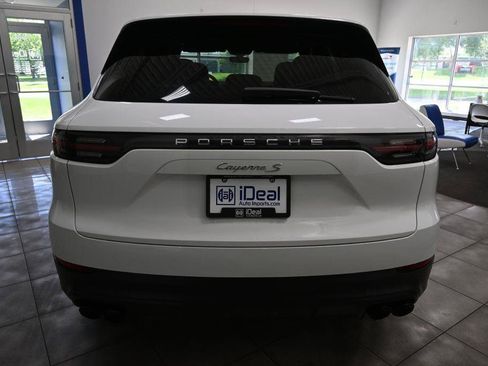 Used 2019 Porsche Cayenne S w/ Premium Package AWD/4WD image 4
