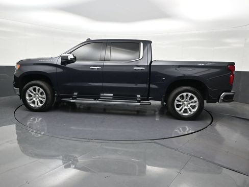 Used 2023 Chevrolet Silverado 1500 LTZ RWD image 2