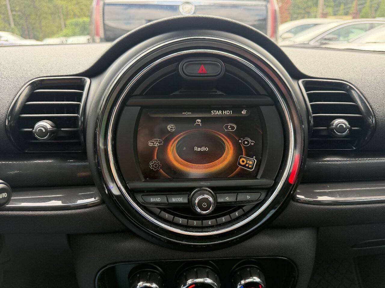 Used 2016 MINI Cooper Clubman FWD image 21