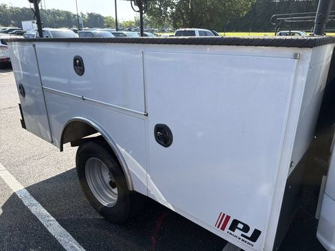 Used 2024 Ford F350 XL AWD/4WD image 12