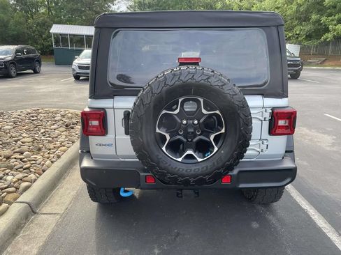 Used 2023 Jeep Wrangler Unlimited Rubicon 4xe w/ Cold Weather Group AWD/4WD image 5