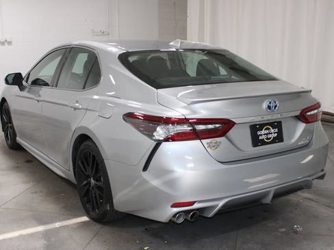 Used 2022 Toyota Camry XSE w/ Navigation Upgrade Package FWD image 7