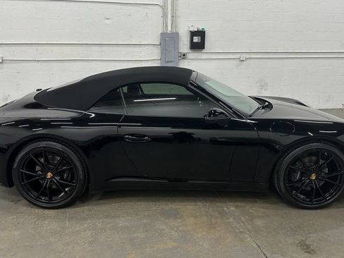 Used 2018 Porsche 911 Carrera image 5