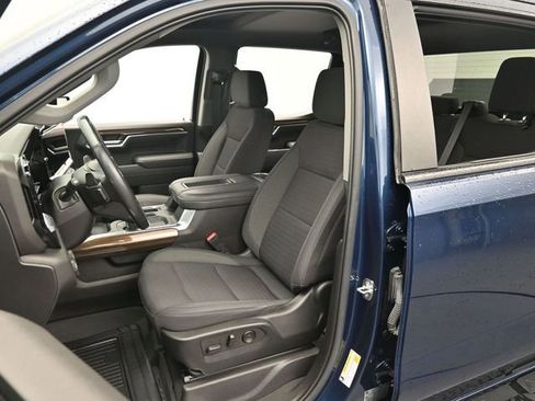 Used 2022 Chevrolet Silverado 1500 RST image 11