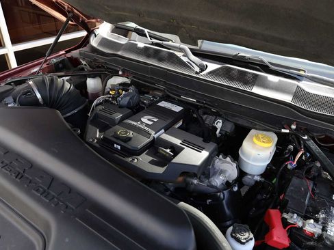 Used 2019 RAM 2500 Laramie AWD/4WD image 58