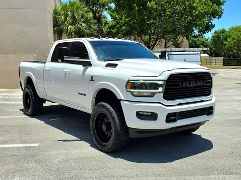 Used 2021 RAM 2500 Laramie w/ Night Edition AWD/4WD image 3