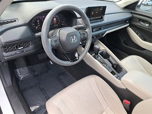 Certified 2023 Honda Accord EX image 16