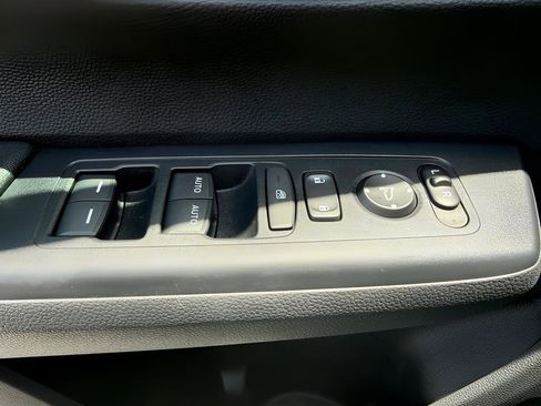 Used 2024 Honda CR-V Sport image 25