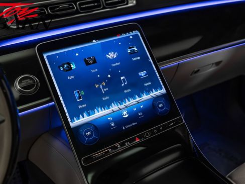 Used 2024 Mercedes-Benz S 580e 4MATIC Sedan image 39