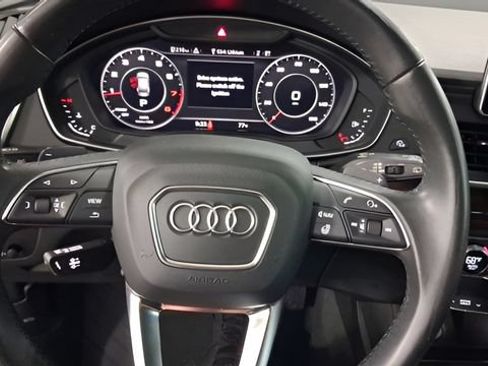 Used 2019 Audi Q5 2.0T Premium Plus w/ Premium Plus Package AWD/4WD image 12