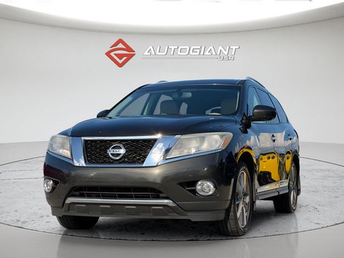 Used 2015 Nissan Pathfinder Platinum w/ Cargo Package FWD image 13