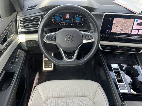Used 2024 Volkswagen Atlas Cross Sport SEL Premium R-Line AWD/4WD image 12