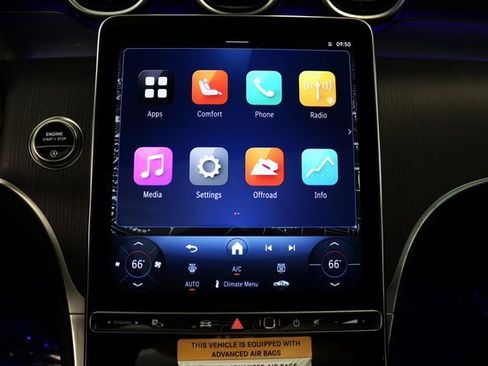 Used 2025 Mercedes-Benz GLC 300 4MATIC image 8