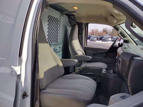 Used 2020 GMC Savana 2500 Work Van image 16
