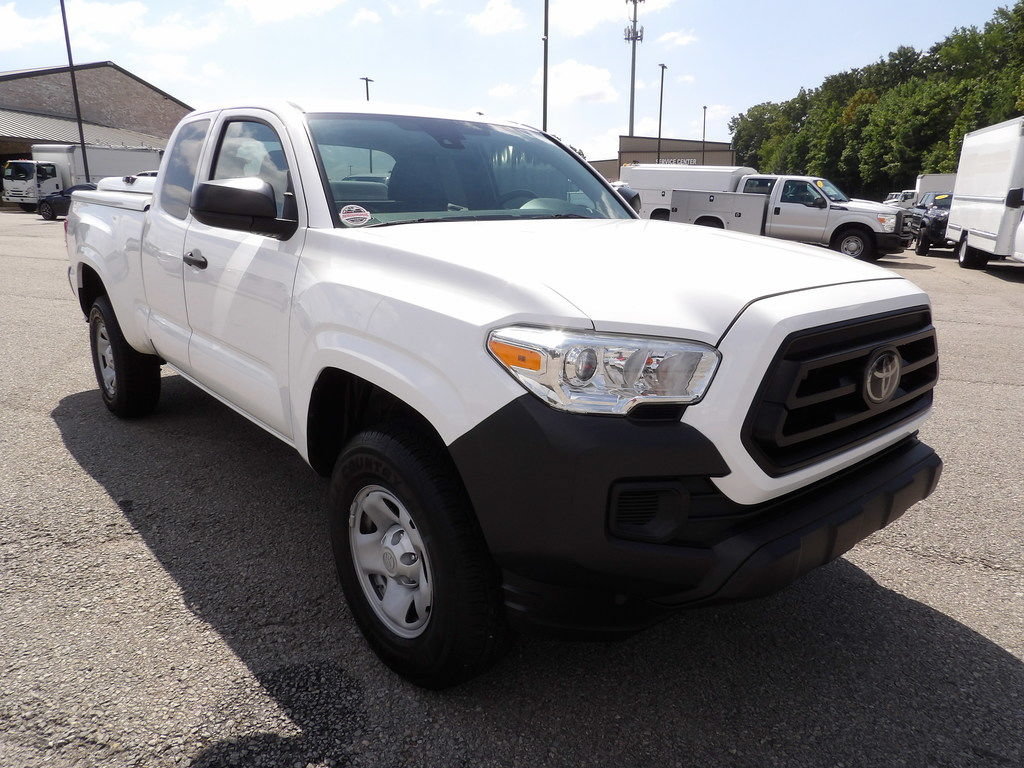 Used 2020 Toyota Tacoma SR RWD image 11