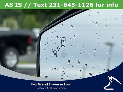 Used 2017 Ford Escape Titanium w/ Equipment Group 301A AWD/4WD image 33