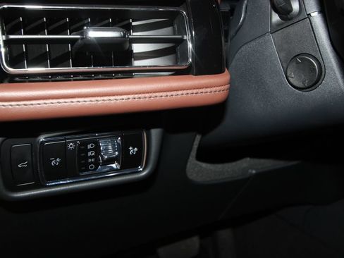 Used 2025 Lincoln Aviator Reserve w/ Illumination Package AWD/4WD image 10