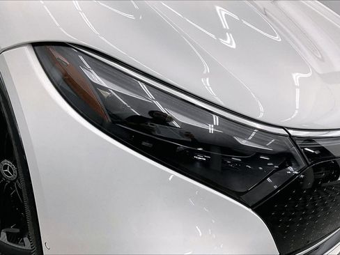 New 2026 Mercedes-Benz EQS 400 4MATIC SUV image 10