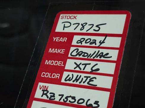 Certified 2024 Cadillac XT6 Luxury AWD/4WD image 34