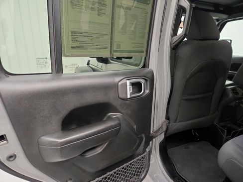 Used 2021 Jeep Wrangler Unlimited Sport AWD/4WD image 22