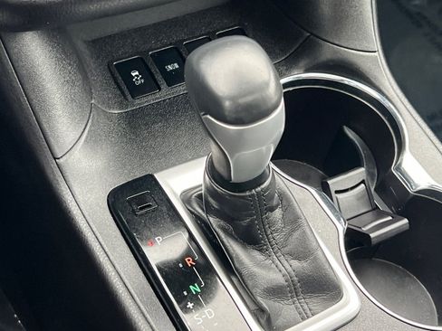 Certified 2017 Toyota Highlander SE image 27