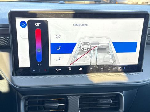 New 2026 Ford Maverick XL image 29