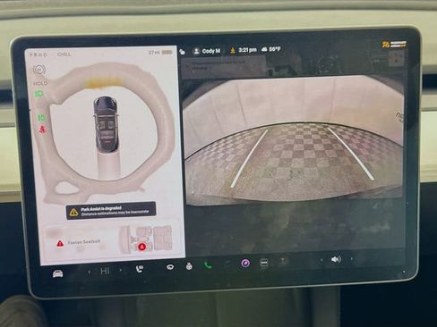 Used 2023 Tesla Model Y Performance image 12