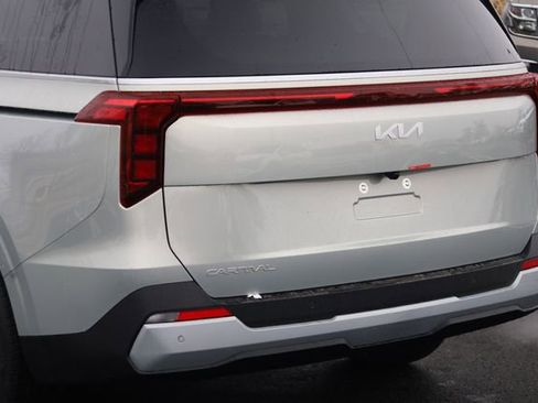 New 2026 Kia Carnival EX image 7