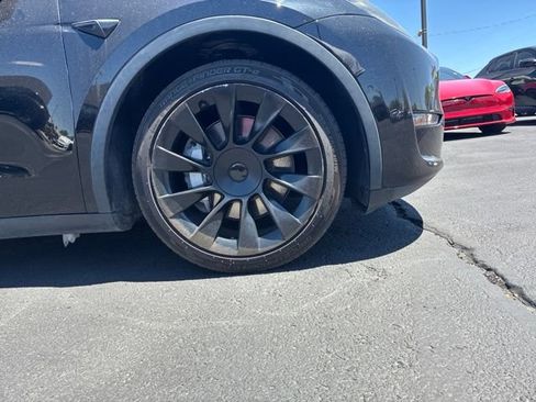 Used 2021 Tesla Model Y Long Range AWD/4WD image 10