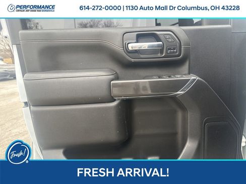 Used 2023 GMC Sierra 3500 AT4 image 13