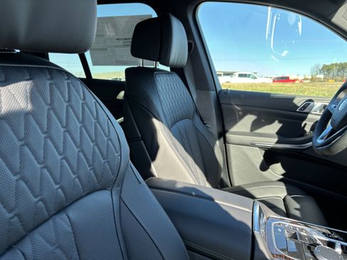 Used 2026 BMW X5 xDrive40i image 21