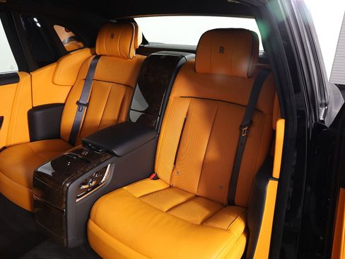 Certified 2024 Rolls-Royce Phantom Extended Wheelbase w/ The Phantom Package image 37