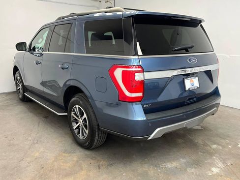 Used 2020 Ford Expedition XLT w/ Equipment Group 202A AWD/4WD image 6