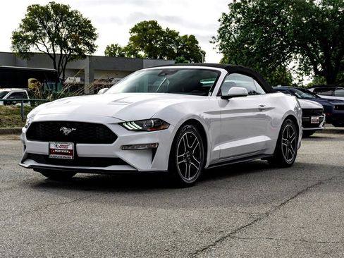 Used 2023 Ford Mustang Premium image 6